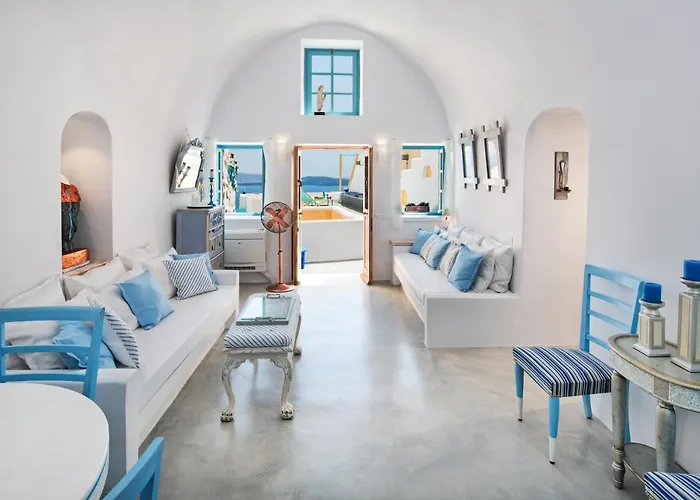 Everblue Cave House By Thireon Villa *