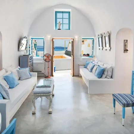 Everblue Cave House By Thireon Oia (Santorini)