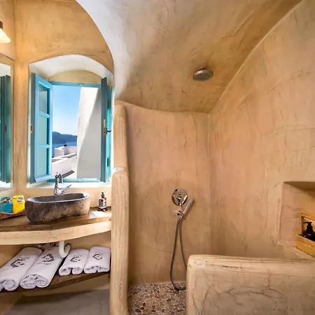 Villa Everblue Cave House By Thireon