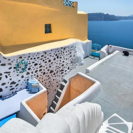 Villa Everblue Cave House By Thireon