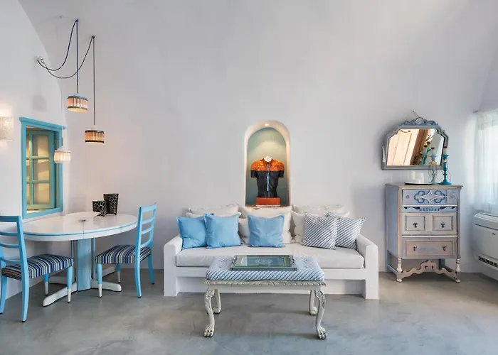 Villa Everblue Cave House By Thireon